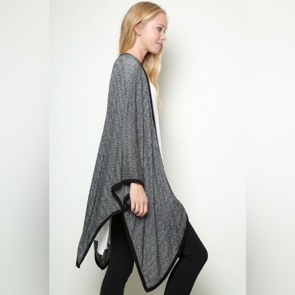 Brandy Melville | Manon Cardigan - Picture 6 of 6